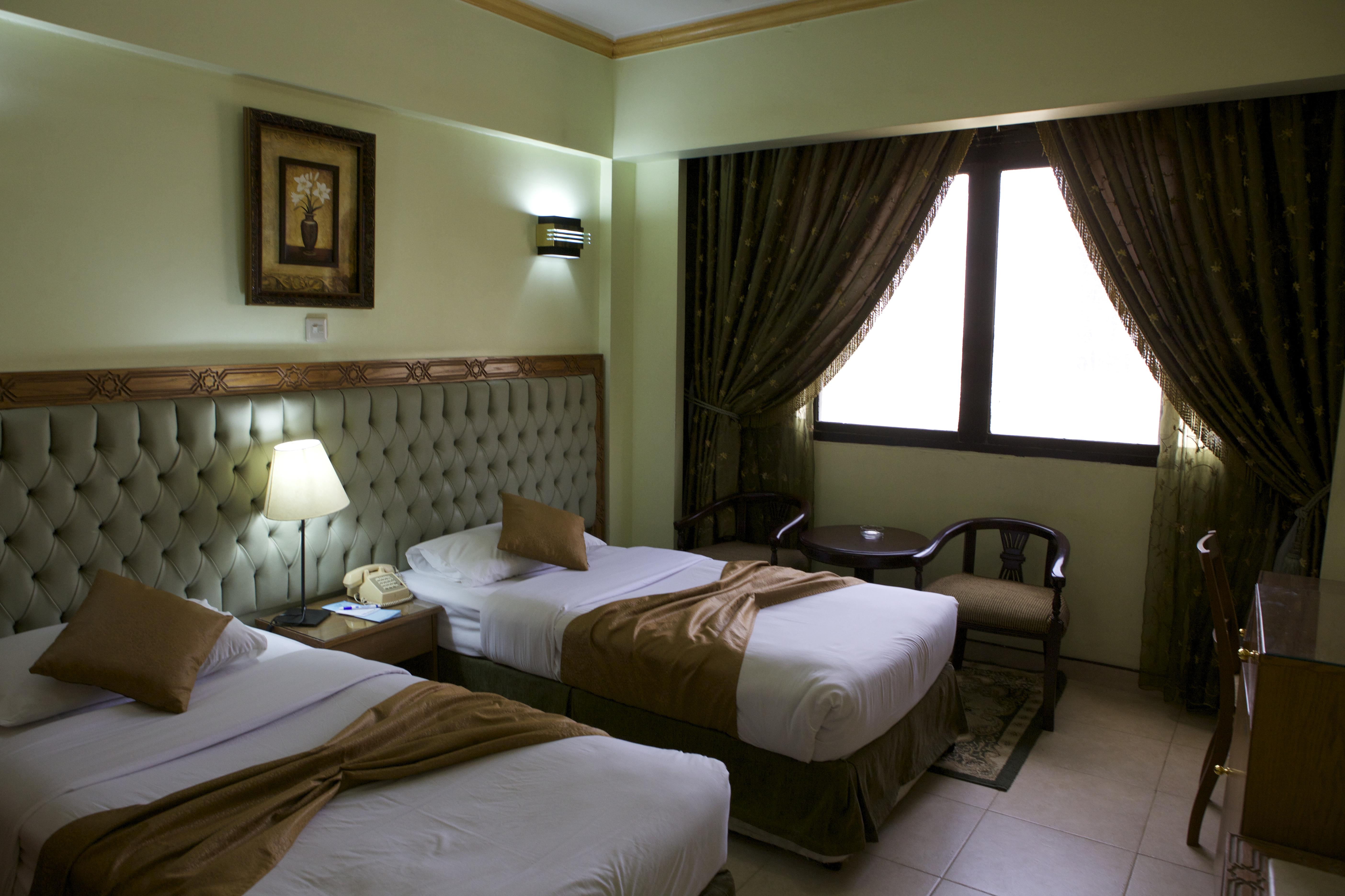 Kuwait Continental Hotel Kuwait City Esterno foto