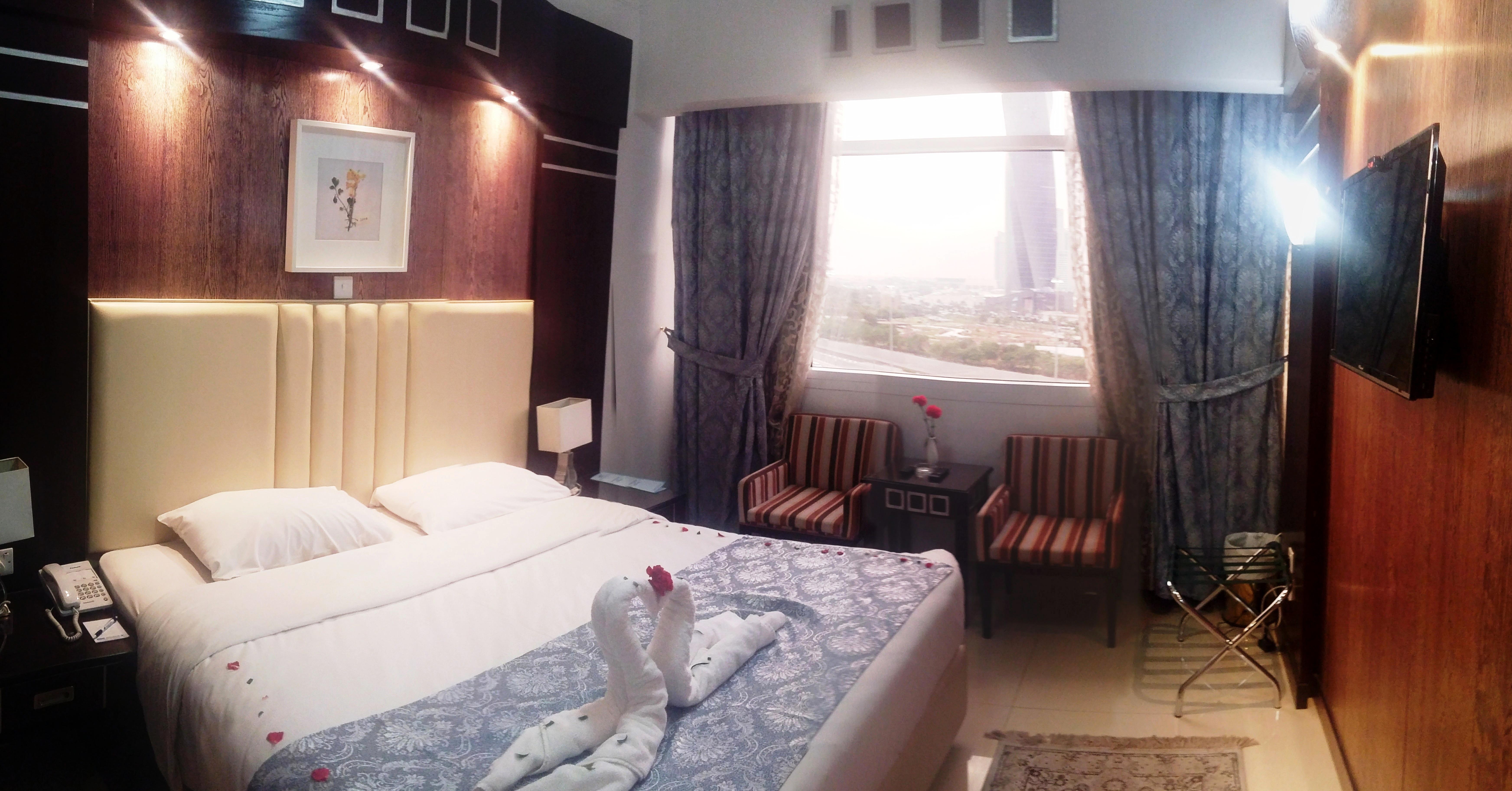 Kuwait Continental Hotel Kuwait City Esterno foto