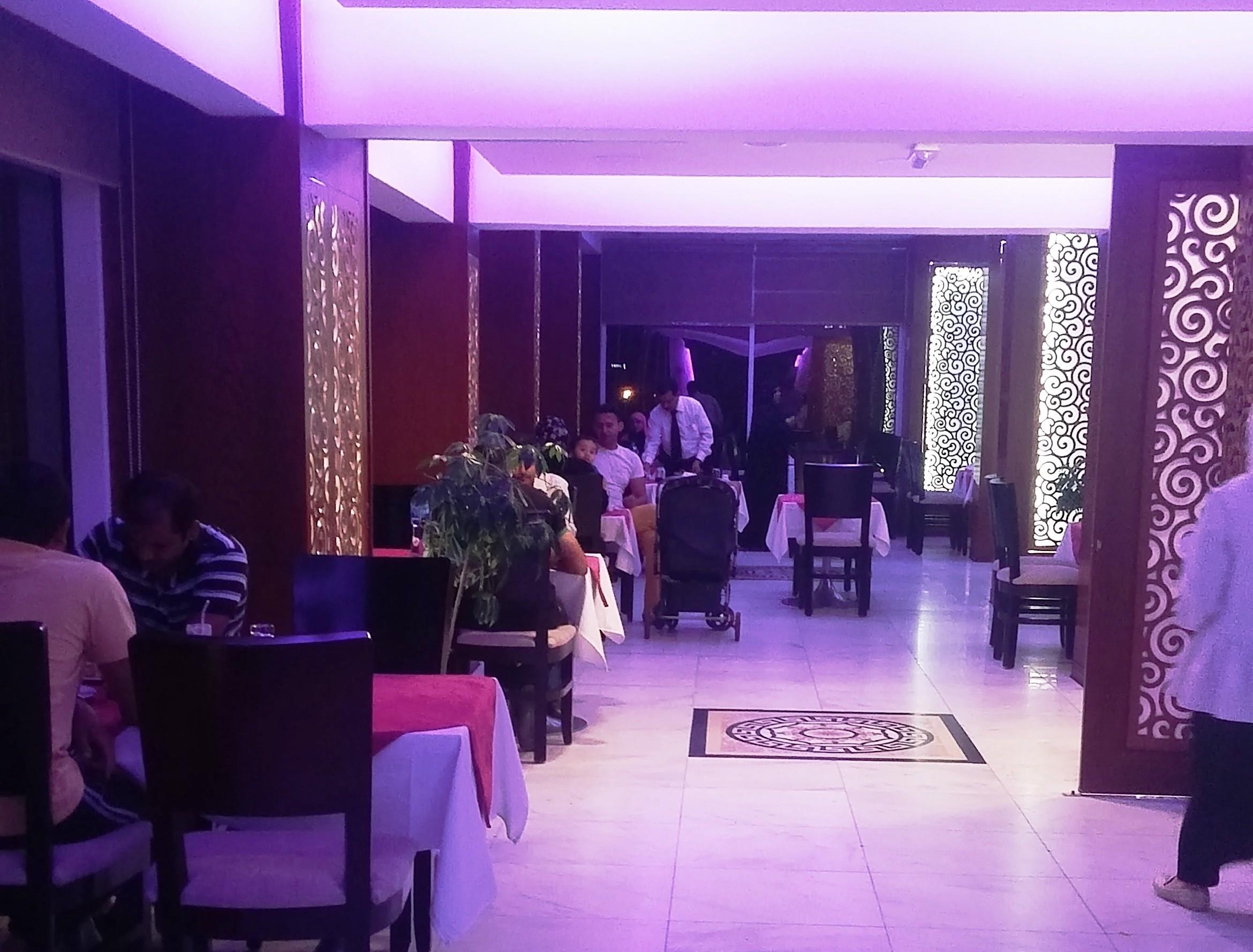 Kuwait Continental Hotel Kuwait City Esterno foto