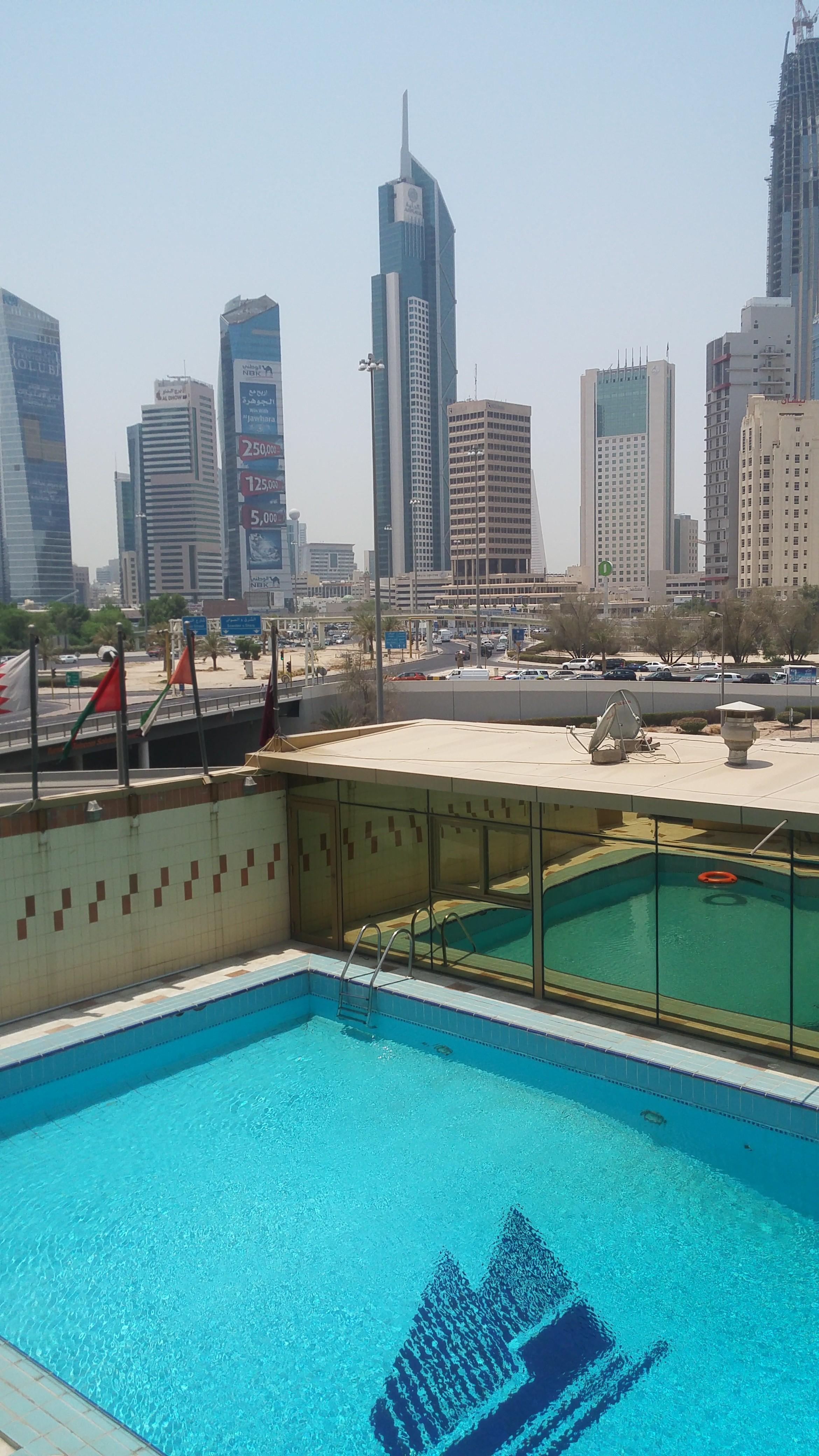 Kuwait Continental Hotel Kuwait City Esterno foto