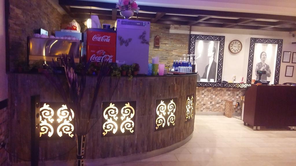 Kuwait Continental Hotel Kuwait City Esterno foto